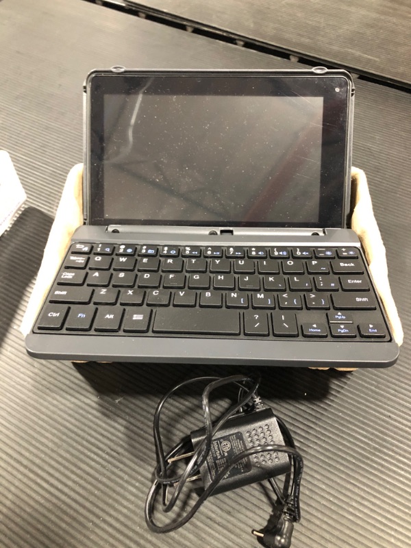 Photo 2 of RCA 7'' quad core 16GB Voyager Pro Tablet and Keyboard
SELLING FOR PARTS