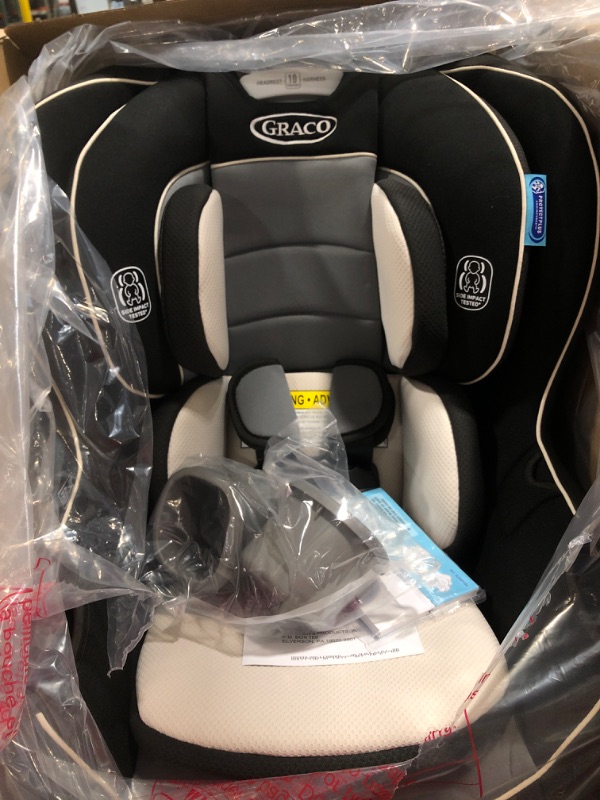 Photo 3 of Graco Extend2Fit Convertible Car Seat, Ride Rear Facing Longer with Extend2Fit, Gotham
