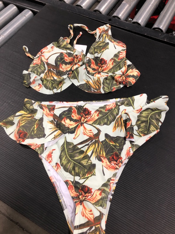 Photo 1 of WOMENS 2 PIECE BIKINI (SMALL)