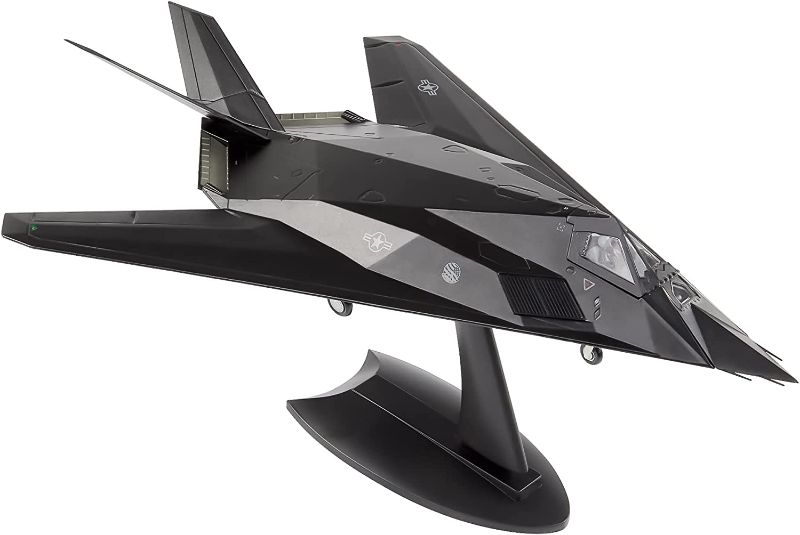 Photo 1 of Busyflies Fighter Jet Model 1:72 F-117 Attack Aircraft Nighthawk Attack Fighter Plane Model Die cast Military Airplane Model for Collection and Gift
