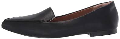 Photo 1 of Amazon Essentials Women's Loafer Flat, Size 6.5