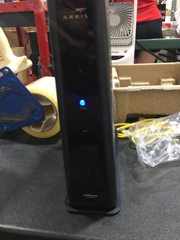 Photo 5 of Arris SURFboard SBG8300 - Cable Modem - GigE 802.11b/g/n 802.11ac Wave 2 - MISSING MANUAL 
