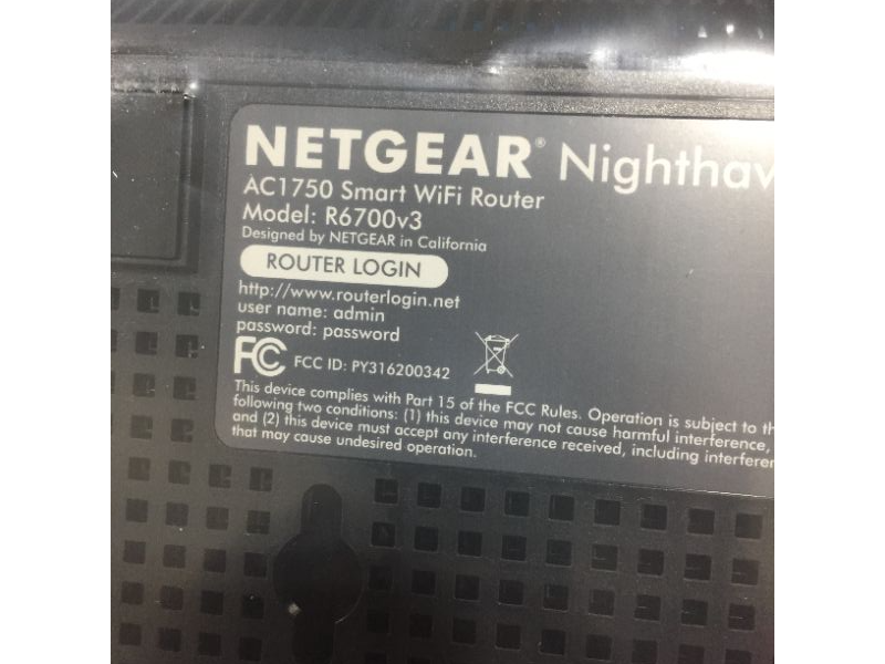 Photo 5 of NETGEAR Nighthawk Smart Wi-Fi Router, R6700 - AC1750 Wireless Speed Up to 1750 Mbps | Up to 1500 Sq Ft Coverage & 25 Devices | 4 x 1G Ethernet and 1 x 3.0 USB Ports | Armor Security
