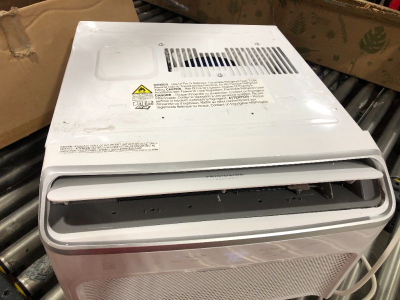 Photo 4 of FOR PARTS ONLY! FRIGIDAIRE GALLERY 8,000 BTU Inverter Quiet Temp Smart Room Air Conditioner in White- Control panel functions not operational.
