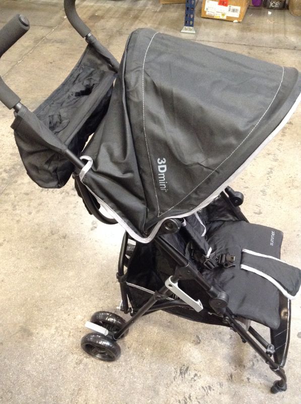 Photo 3 of Summer Infant 3Dmini Convenience Stroller - Gray