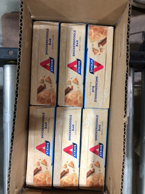 Photo 2 of Atkins Snack Bar, Snickerdoodle, Made with B Vitamins and Real Almond Butter, Naturally Flavored, Keto Friendly, and Gluten Free (30 Bars)

