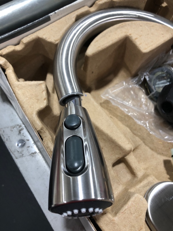 Photo 5 of AMERICAN STANDARD Fairbury 2S Single-Handle Pull-Down Sprayer Kitchen Faucet in Stainless Steel. OPEN BOX. PRIOR USE.
