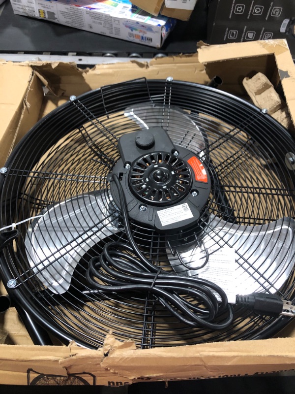 Photo 4 of COMMERCIAL ELECTRIC 20 in. 3-Speed High Velocity Shroud Floor Fan. NEW IN BOX. BOX DAMAGE. 
