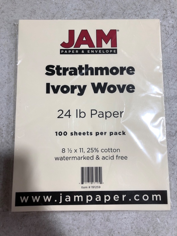 Photo 4 of JAM PAPER Strathmore 24lb Paper - 90 gsm - 8.5 x 11 - Ivory Wove - 100 Sheets/Pack
