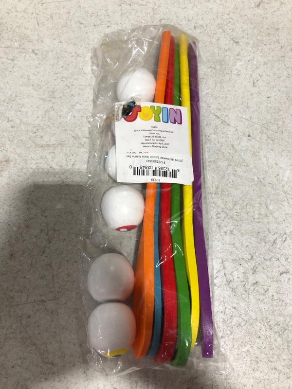 Photo 3 of JOYIN Halloween Egg and Spoon Race Game Set; 6 Eyeballs and Spoons with Assorted Colors for Kids and Adults Halloween Outdoor Fun Games, Party Favor Supplies, Classroom Activities
