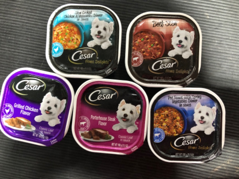 Photo 1 of (5) Cesar 3.5 Oz Trays of Dog Food in 5 Various Flavors- Best by Date is 09/2023