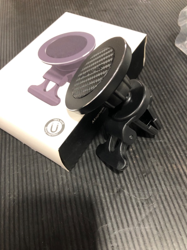 Photo 1 of Magnetic Car Vent Mount