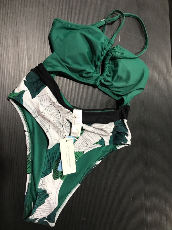 Photo 3 of [Size L] CupShe Tropical Green 1 Piece 