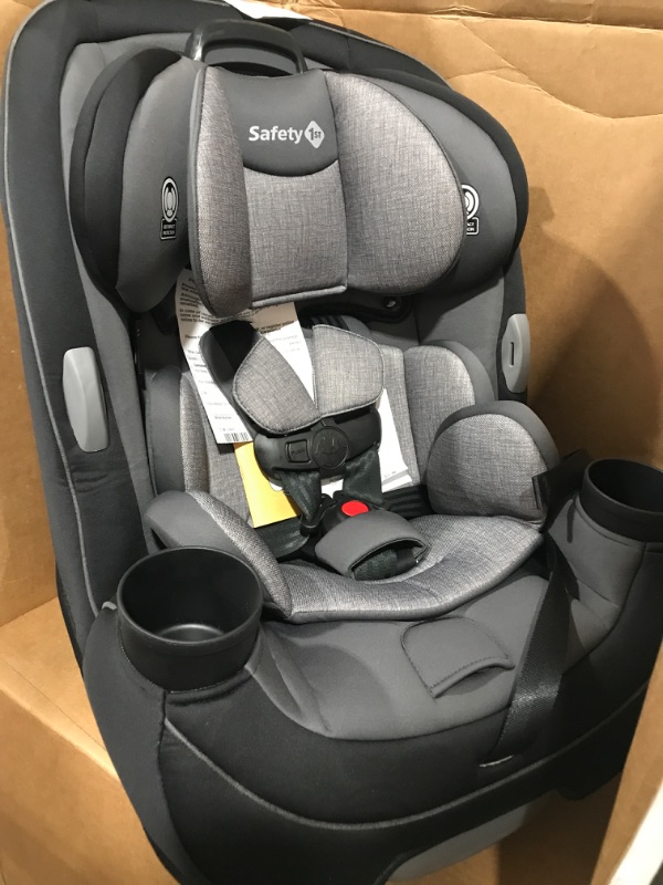 Photo 2 of Safety 1st Grow & Go 3-in-1 Convertible Car Seat, Black