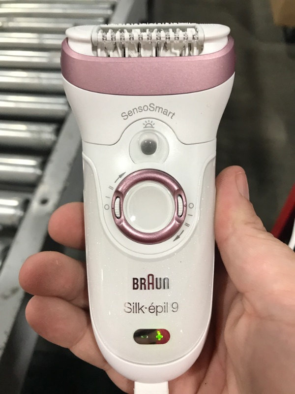 Photo 3 of Braun Silk-Épil 9 Wet & Dry Cordless Epilator (SES9/890)
