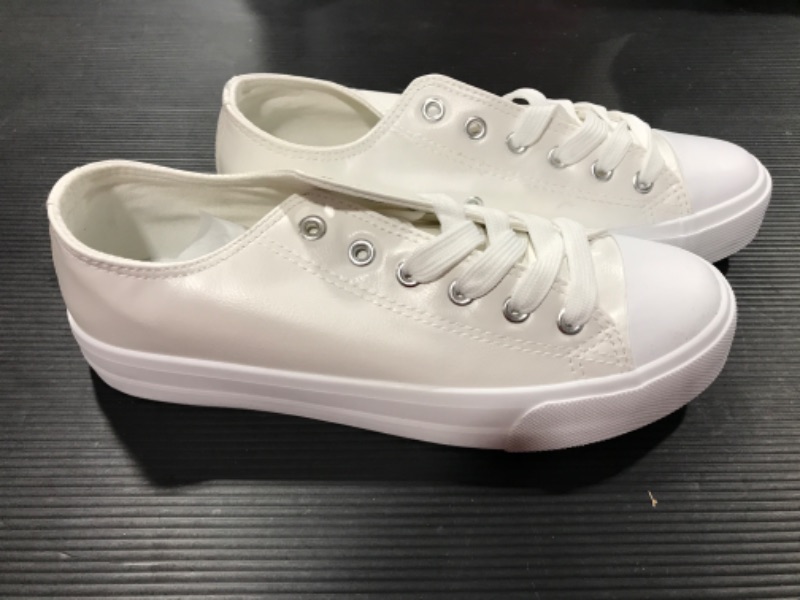 Photo 1 of [Size 7] Women's Tennis Shoes [White]