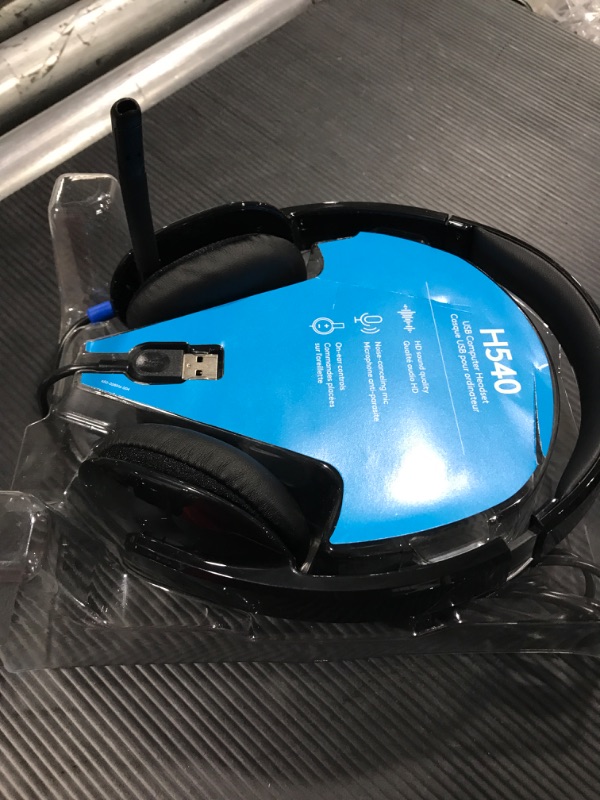Photo 4 of Logitech High-performance USB Headset H540 for Windows and Mac, Skype Certified
