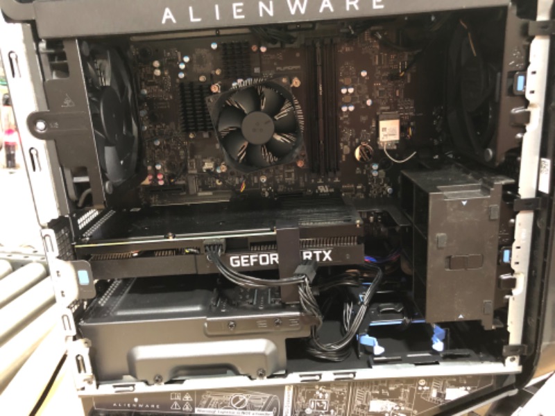 Photo 6 of Alienware Aurora R14 VR Ready Gaming PC - AMD Ryzen 7 5800, NVIDIA GeForce RTX 3070 8GB GDDR6, 16GB 3466MHz RAM, 512GB SSD + 1TB HDD, Air Cooled, Wi-Fi 6, Bluetooth, USB-C, Windows 11 Home - Black
