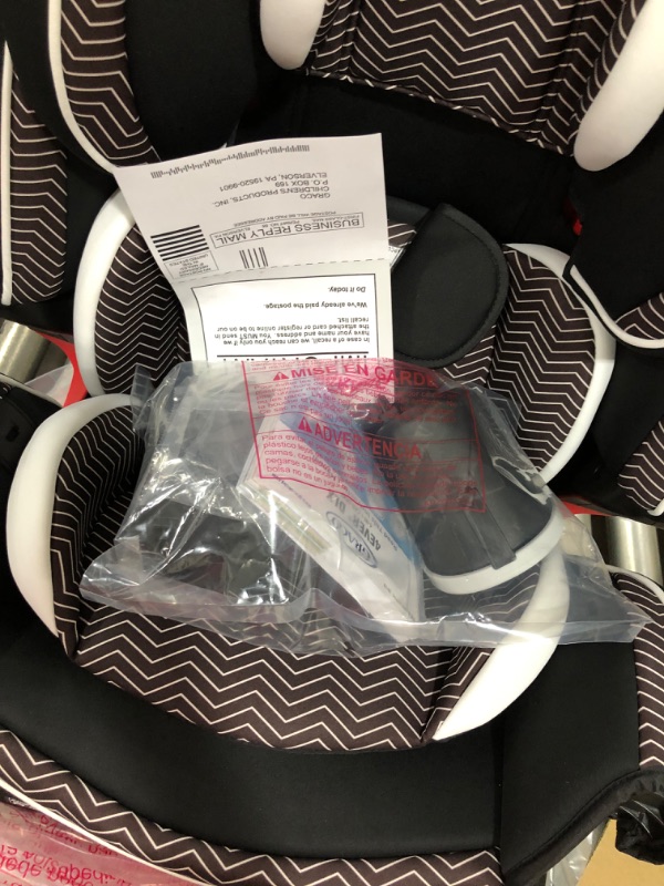 Photo 3 of Graco 4Ever DLX 4-in-1 Convertible Car Seat

