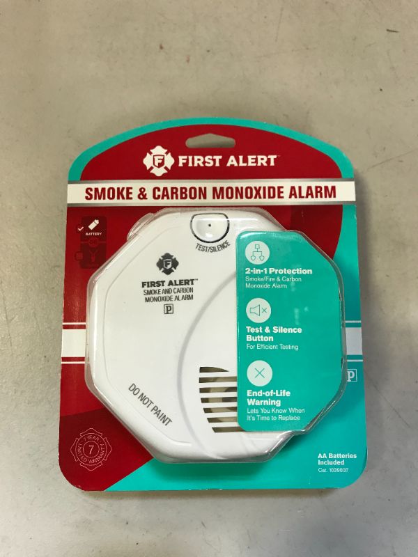 Photo 2 of First Alert Powered Alarm SCO5CN Combination Smoke and Carbon Monoxide Detector, Battery Operated, 1 Pack, White
