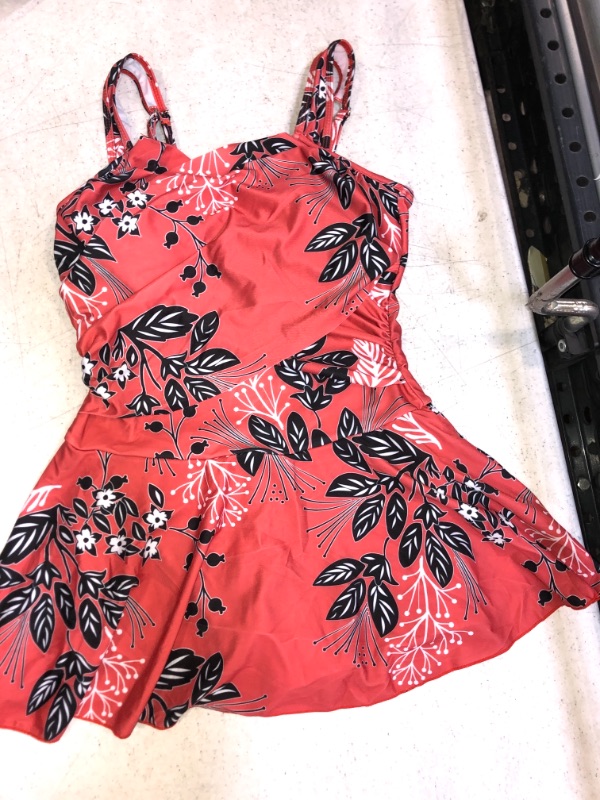 Photo 1 of  Women's Elegant Crossover One Piece Swimdress Floral Skirted Swimsuit (FBA)
SIZE L
