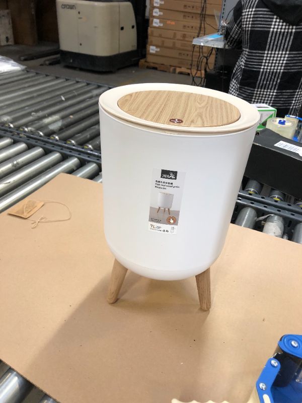 Photo 4 of 7L Rubbish Bin White Plastic with Wood-Grain Round Lid High Feet Push Switch Waste Container Trash Garbage Can for Bedroom Living Room Office
