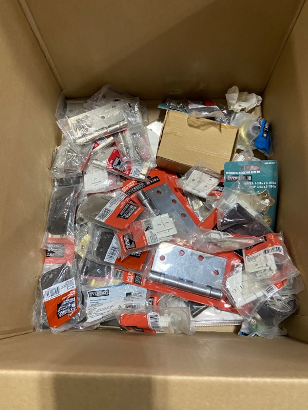 Photo 1 of Assorted Small Hardware Bundle 25+pcs