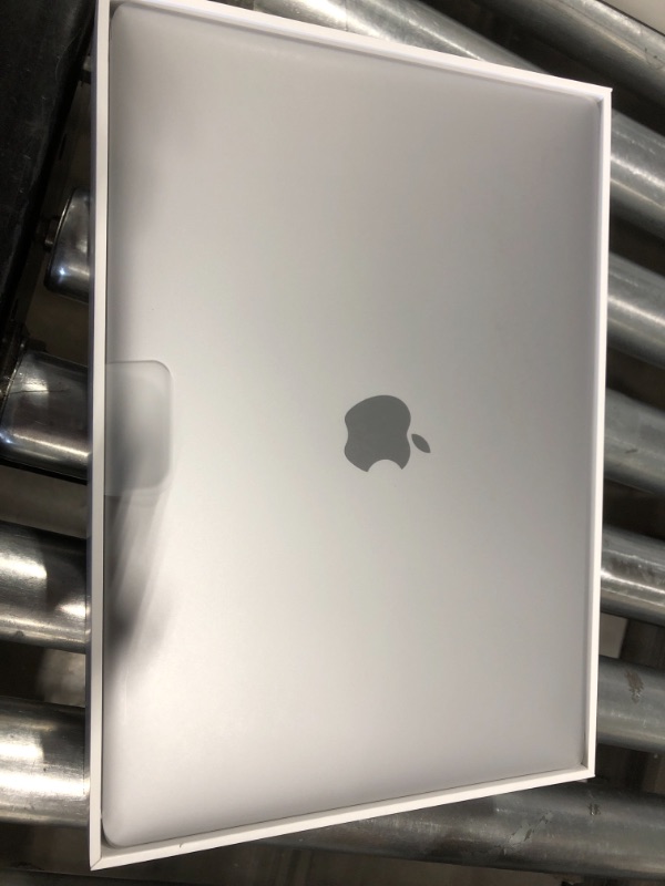 Photo 4 of 2020 Apple MacBook Air Laptop: Apple M1 Chip, 13” Retina Display, 8GB RAM, 256GB SSD Storage, Backlit Keyboard, FaceTime HD Camera, Touch ID. Works with iPhone/iPad; Space Gray (FACTORY SESLED, OPENED TO TEST )