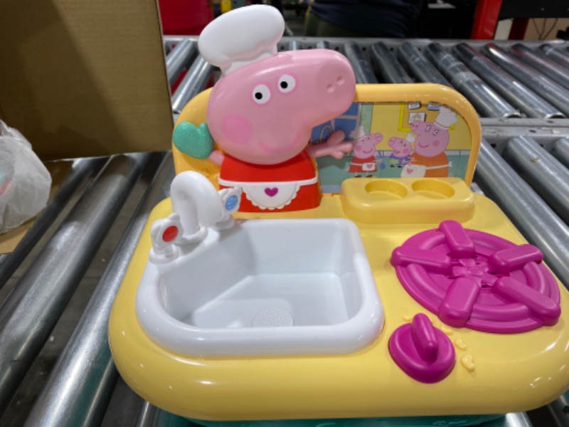 Photo 2 of Peppa Pig Cooking Fun Tabletop Kitchen Role Play, Ages 3 Up, by Just Play
