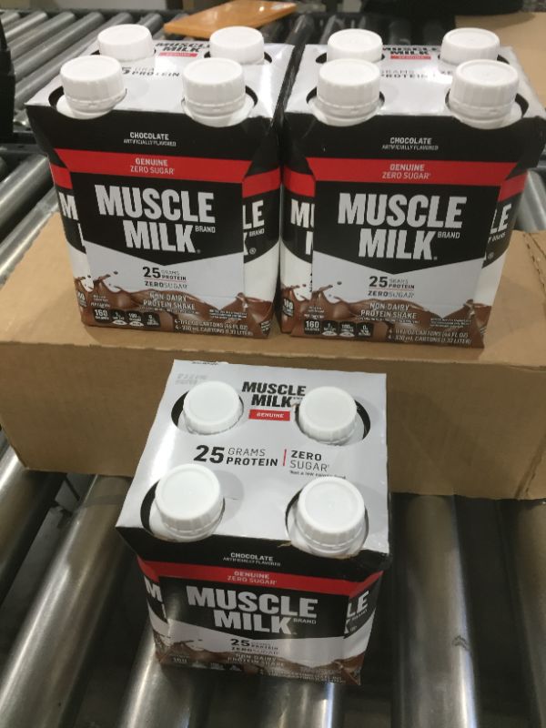 Photo 2 of (3 pack) Muscle Milk Genuine Protein Shake, Chocolate, 25g Protein, 11 Fl Oz
