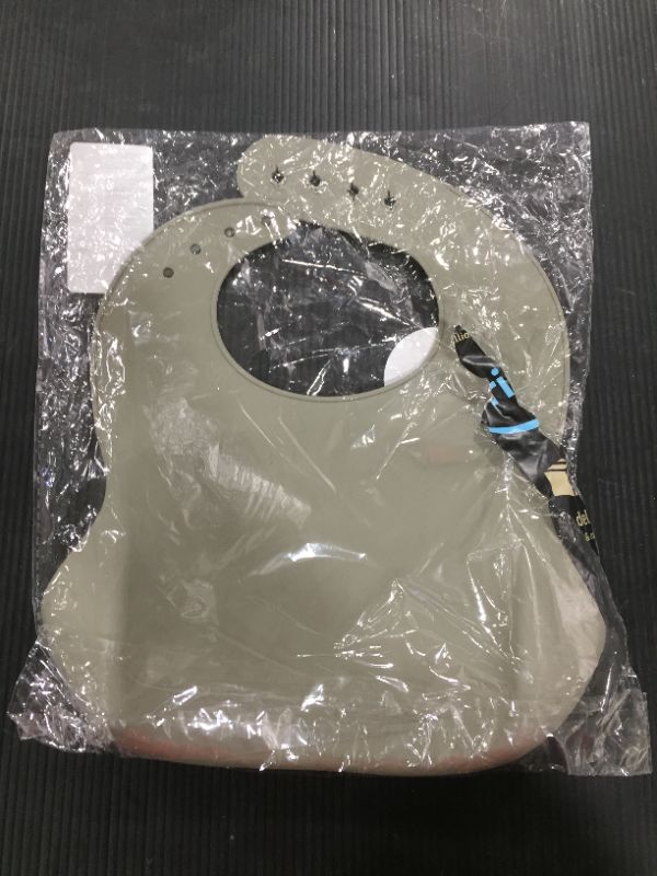 Photo 2 of Moonkie Silicone Baby Bib