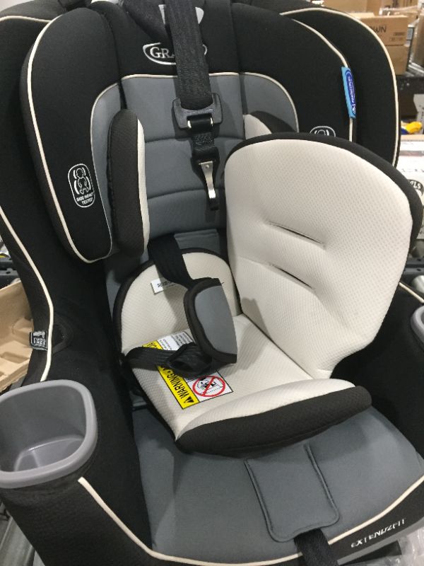 Photo 2 of Graco Extend2Fit Convertible Car Seat, Gotham