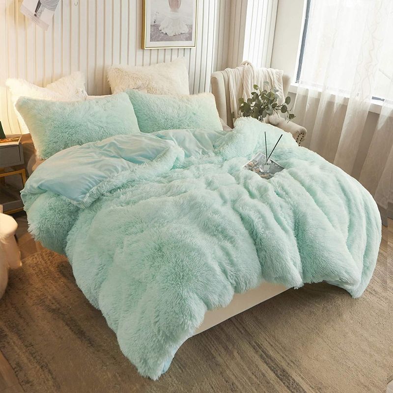 Photo 1 of XeGe Plush Shaggy Duvet Cover Set Luxury Ultra Soft Crystal Velvet Bedding Sets 3 Pieces(1 Faux Fur Duvet Cover + 2 Faux Fur Pillow Cases),Zipper Closur (Queen, Aqua Green)
