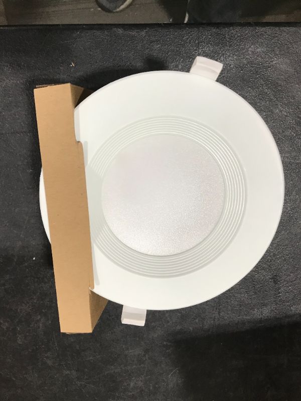 Photo 2 of Commercial Electric 4-inch 8.5W 500LM 36000H 30K ES Dimmable Flat Downlight