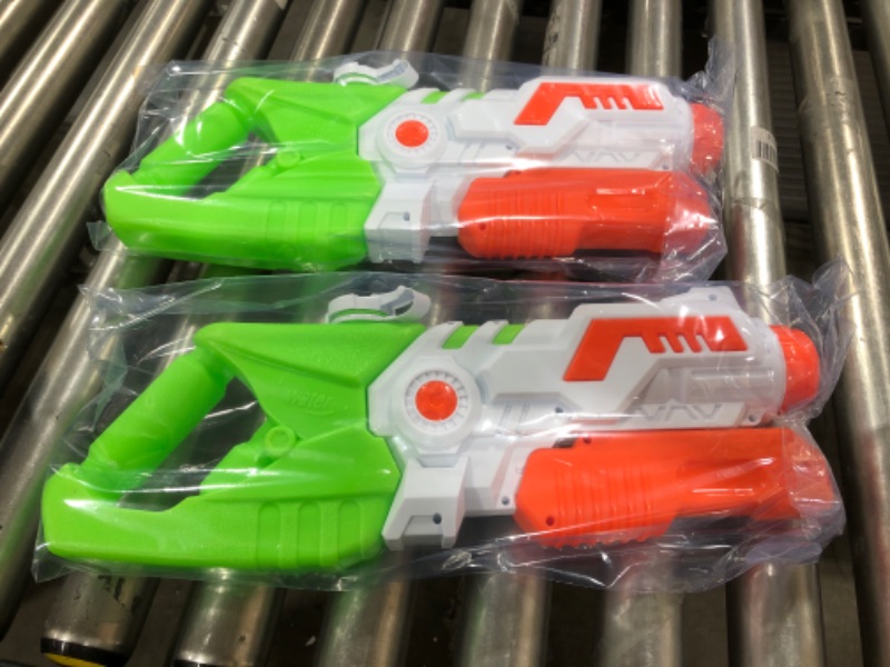 Photo 2 of TICZLOE Water Guns, High Capacity Water Guns for Kids Super Water Soaker Blaster, Squirt Guns for Adults Children (2, White and Green)
