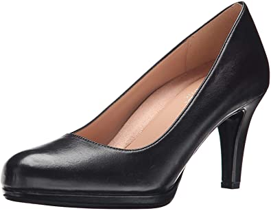 Photo 1 of Wide Width Women's Michelle Pumps by Naturalizer in Black Leather (Size 9 1/2 W)
