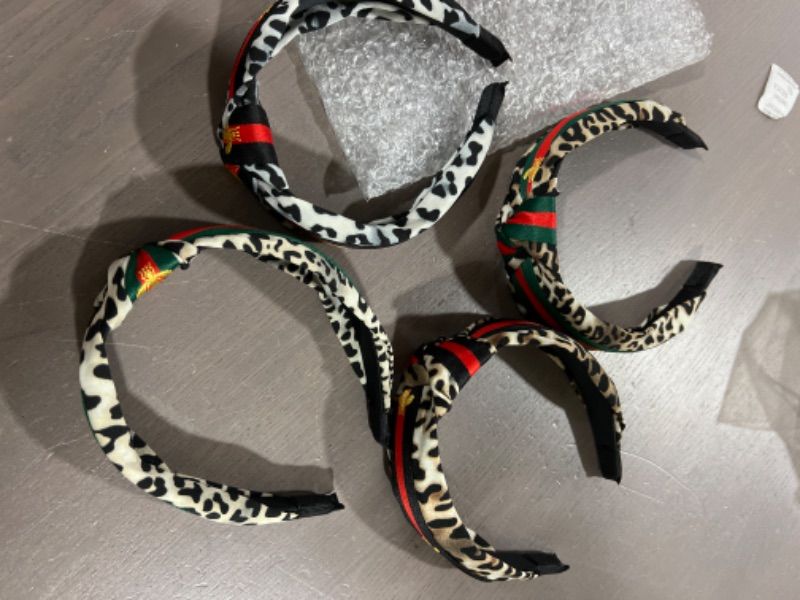 Photo 1 of 4pc women's headbands 