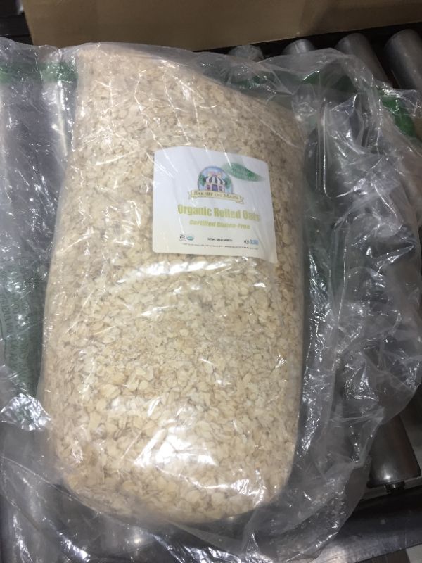 Photo 2 of Bakery On Main Happy Oats Resealable Bag ,Organic Rolled, 7.5 Pound BB SEPTEMBER 2022