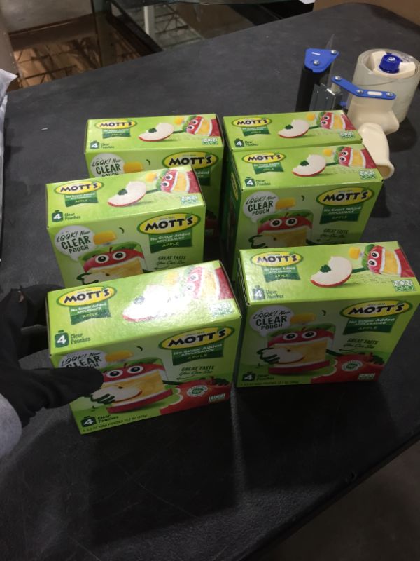 Photo 2 of 6 PACK!! Mott's No Sugar Added Applesauce, 3.2 oz Clear Pouches, 4Count
BB DATE 02/28/2022