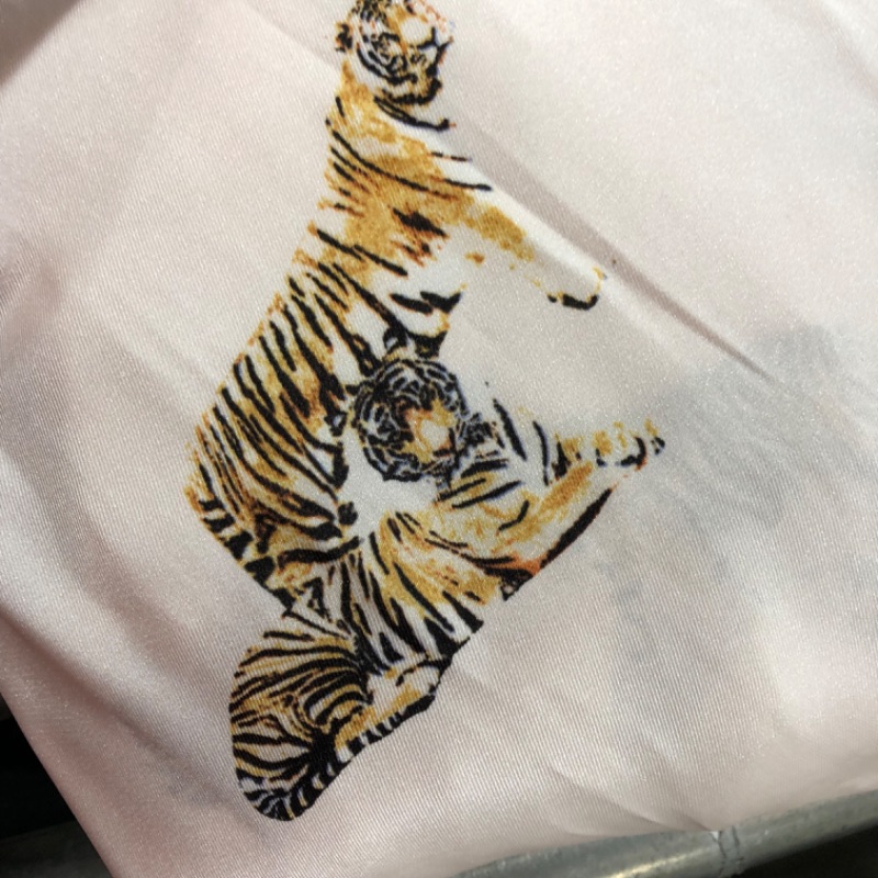 Photo 2 of  DRESS SHIRT
MEDIUM
TIGER