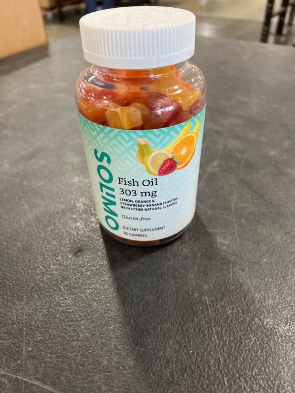 Photo 2 of Amazon Brand - Solimo Fish Oil 303 mg, 90 Gummies (2 Gummies per Serving), EPA and DHA Omega-3 fatty acids EXP. 03 2023