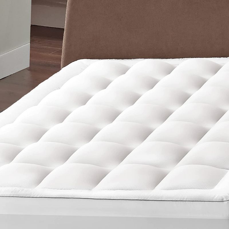 Photo 1 of Bedsure Soft Full Size Mattress Topper