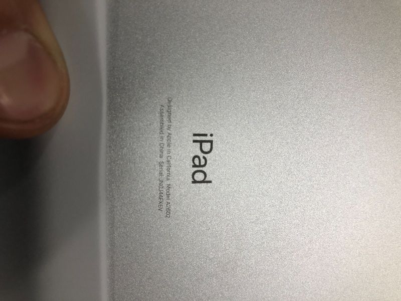 Photo 3 of 2021 Apple 10.2-inch iPad (Wi-Fi, 64GB) - Silver