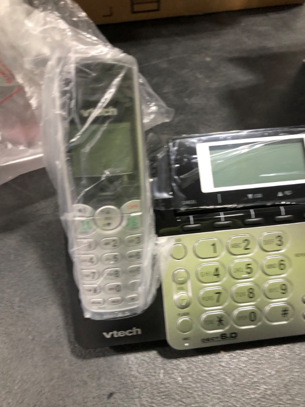 Photo 1 of VTech DS6151-2 2 Handset 2-Line Cordless Phone System for Home or Small Business with Digital Answering System & Mailbox on each line, Silver
MISSING HANDSET