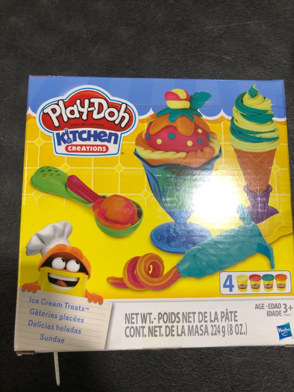 Photo 2 of Play-Doh Kitchen Creations Ice Cream Scoops 'n Sundaes Set
