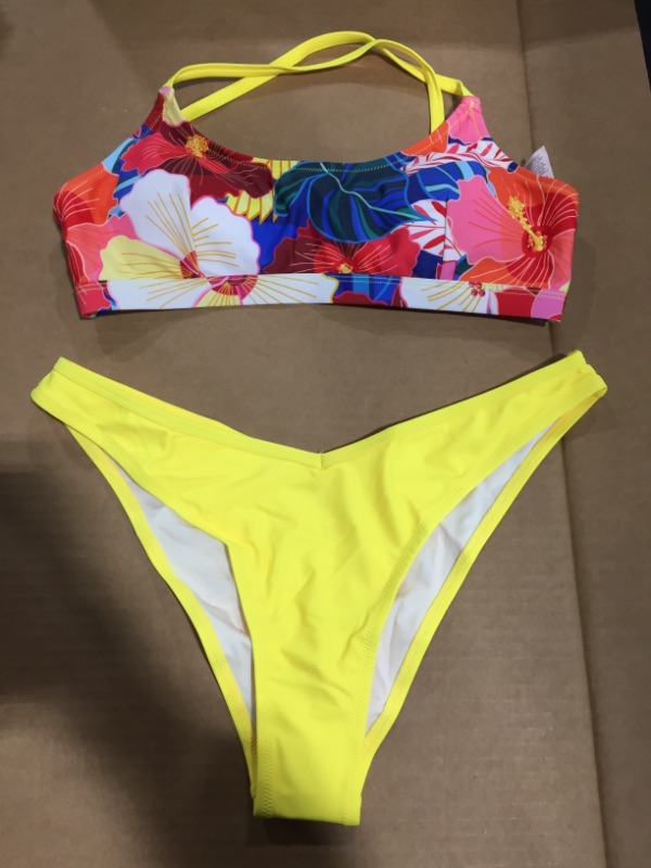 Photo 2 of CUPSHE Bright Floral Print Bikini (L)
