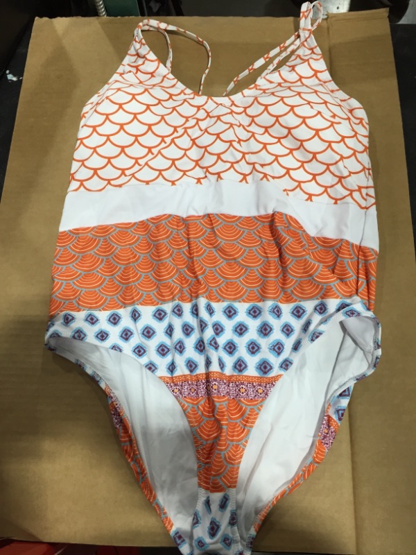 Photo 2 of Fish Scales Printed Plus Size One Piece Swimsuit
