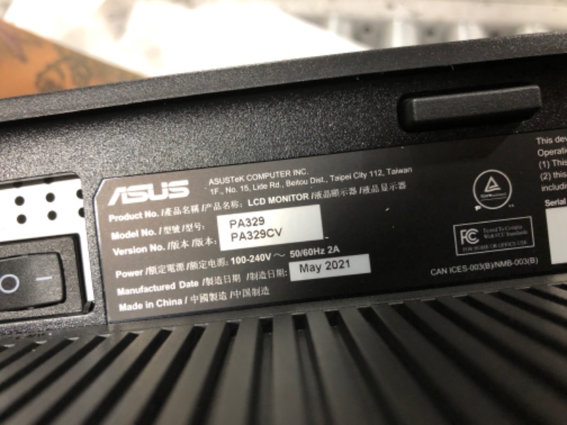 Photo 1 of ASUS ProArt Display 32” 4K HDR Monitor (PA329CV) - UHD (3840 x 2160), IPS, 100% sRGB/Rec.709, ?E < 2, Calman Verified, USB-C Power Delivery, DisplayPort, HDMI, USB 3.1 Hub, C-clamp, Height Adjustable
