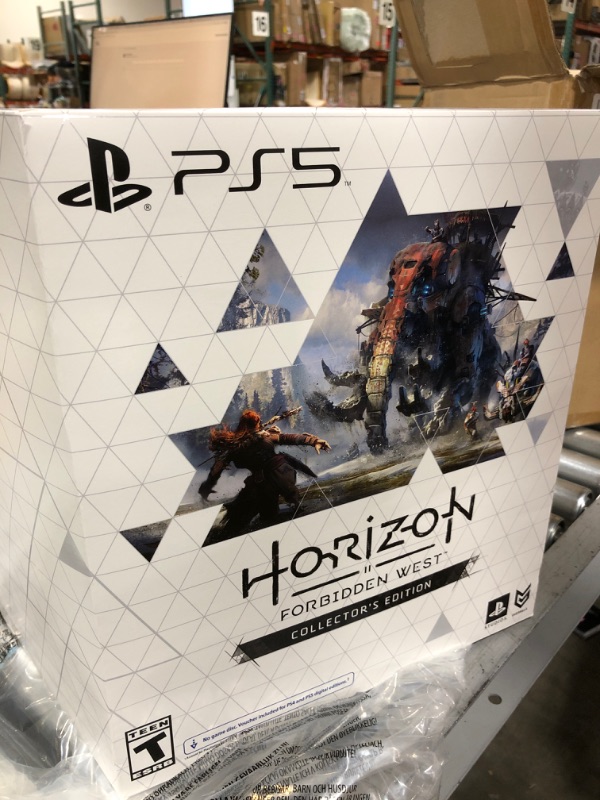 Photo 1 of Horizon Forbidden West Collector's Edition - PS4 and PS5 Entitlements
