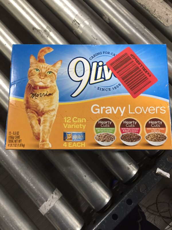 Photo 3 of  9Lives Gravy Favorites Wet Cat Food Variety Pack, 5.5Oz Cans , Pack
EXP MARCH 2022 
